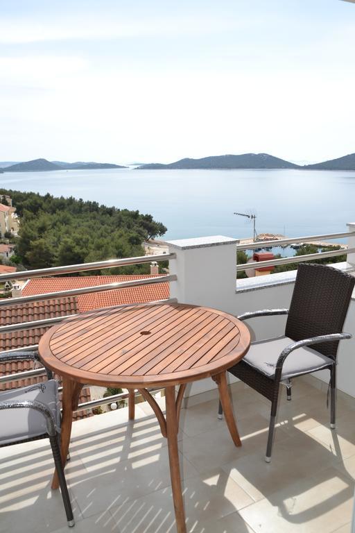 House With Sea View Appartement Drage Buitenkant foto